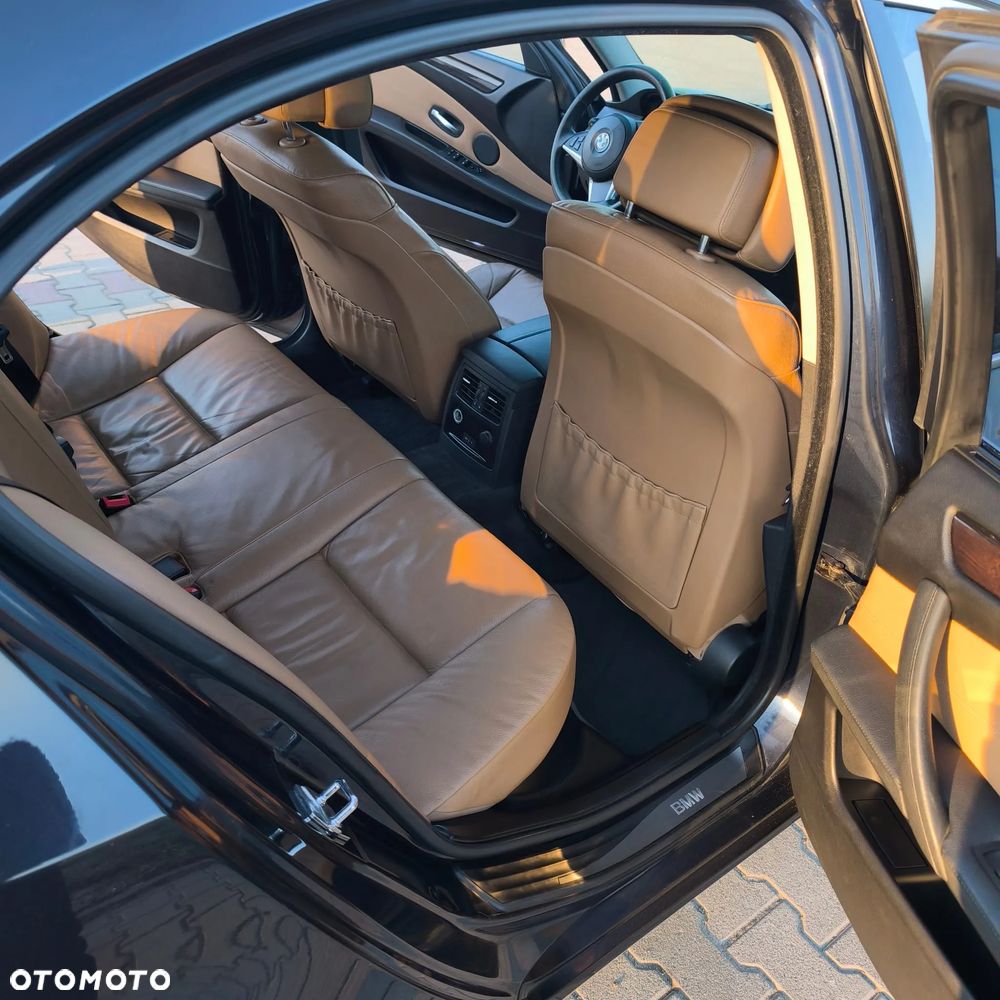 BMW Seria 5 - 10