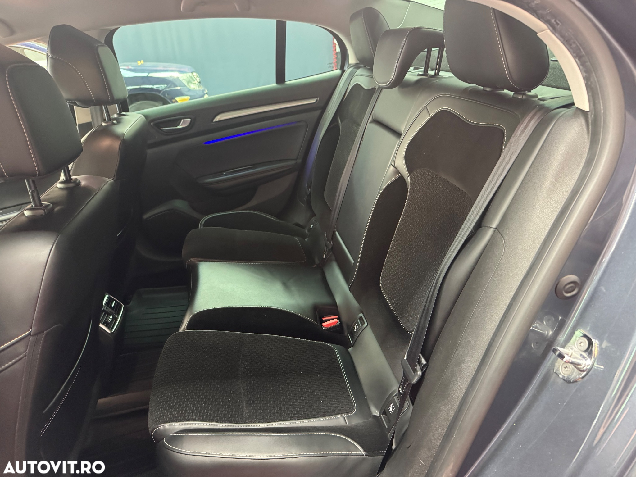 Renault Megane - 11