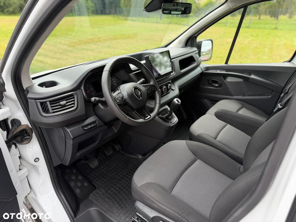 Renault Trafic - 11