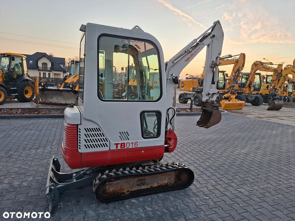 Takeuchi TB016 Rok 2008 - 7