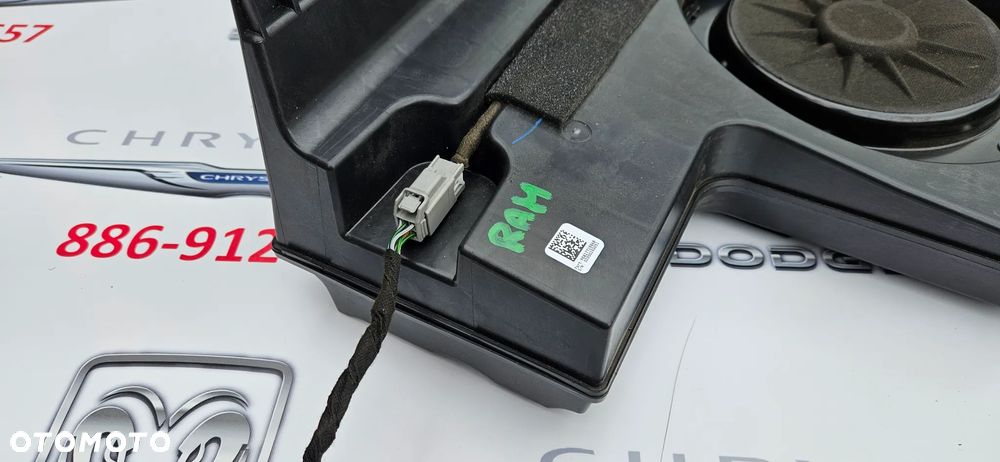 RAM 1500 V 5 2019- Głośnik subwoofer P68277288AB 68277288AB - 6