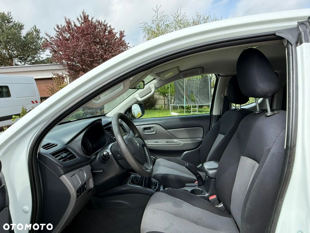 Mitsubishi L200 2.4 d CC Invite - 5