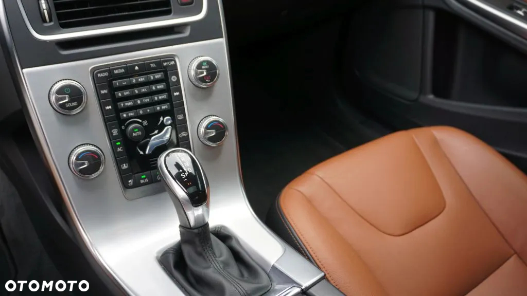 Volvo S60 2.5 T5 - 16