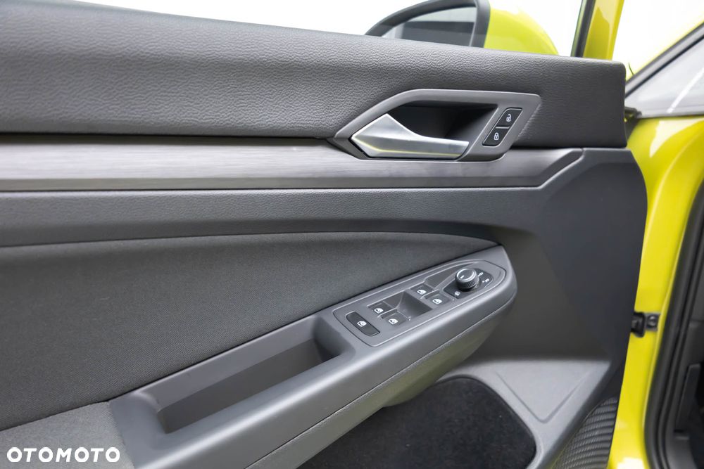 Volkswagen Golf - 23