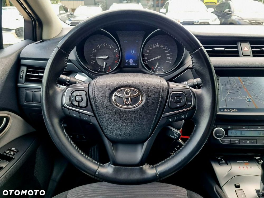 Toyota Avensis 1.8 Premium MS - 15