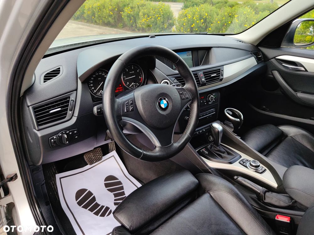 BMW X1 xDrive18d Sport Line - 12