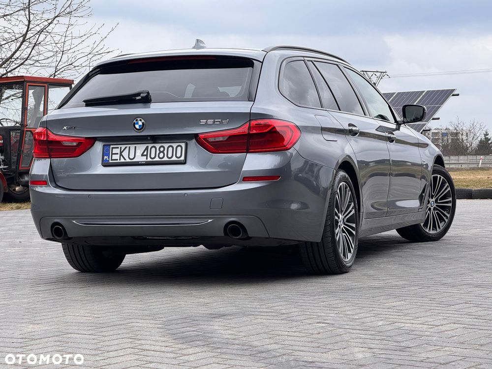 BMW Seria 5 520d xDrive Sport Line sport - 3