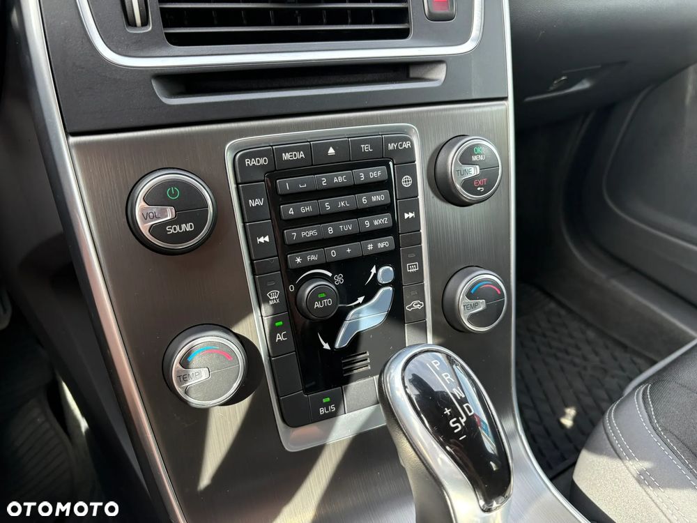 Volvo V60 T4 Momentum - 15