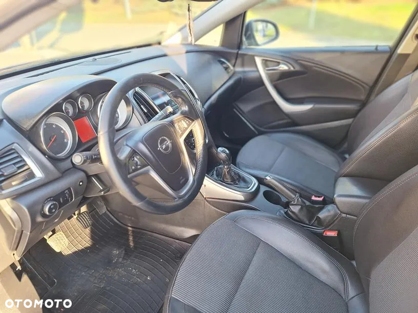 Opel Astra IV 2.0 CDTI Cosmo - 23