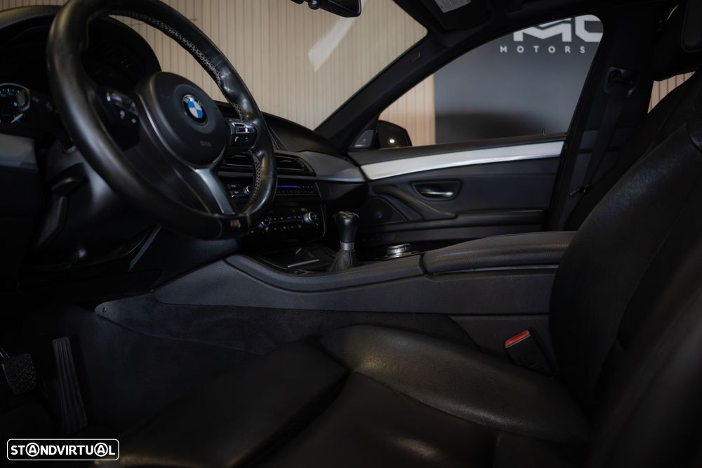 BMW 520 d Pack M - 26