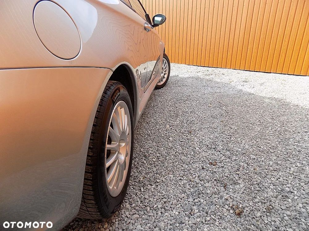 Alfa Romeo GT 1.9 JTD M-Jet Sportiva - 28
