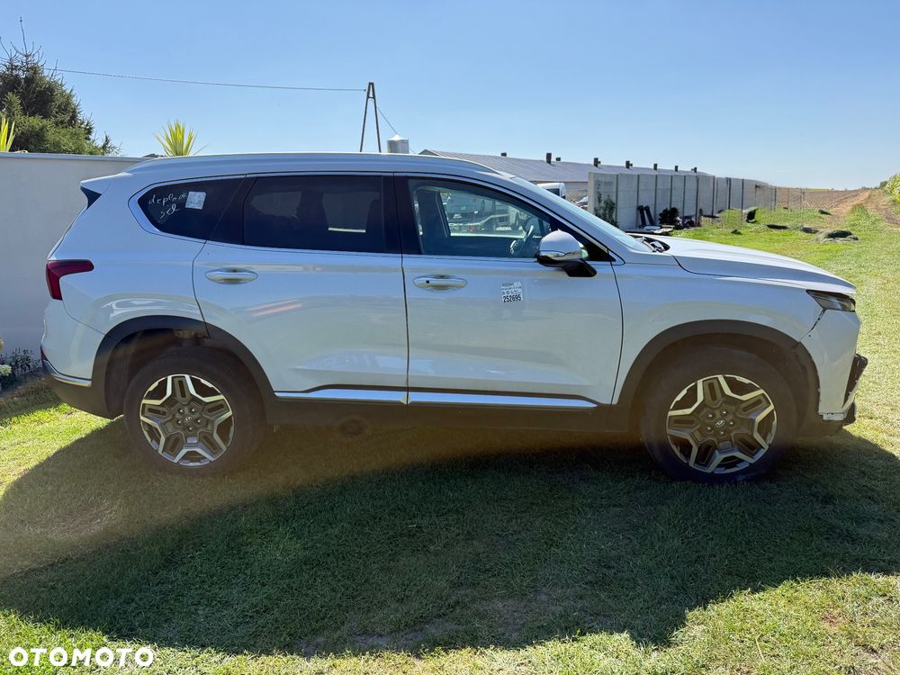 Hyundai Santa Fe 1.6 T-GDI HEV Executive - 12