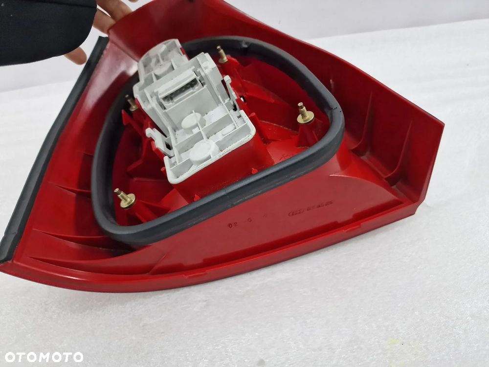 AUDI A3 8L0 96- PRAWA LAMPA TYLNA TYLNIA TYŁ , NR 8L0945096 , NR AUKCJI LMT103 - 6