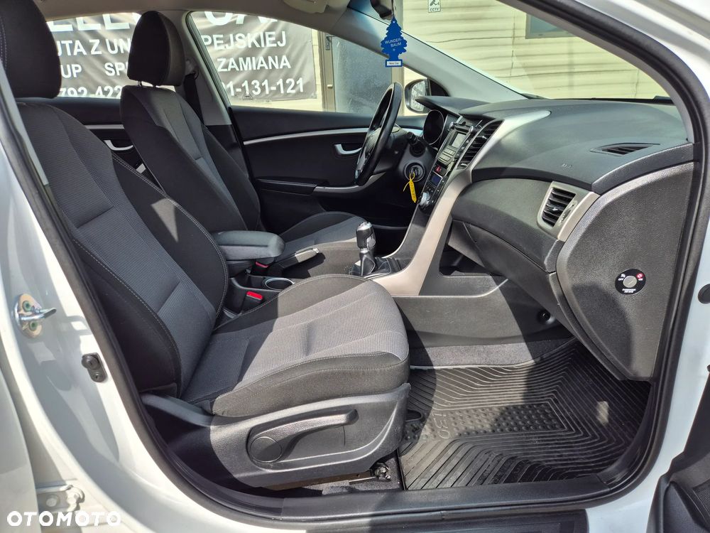 Hyundai i30 1.6 CRDi BlueDrive Comfort - 20