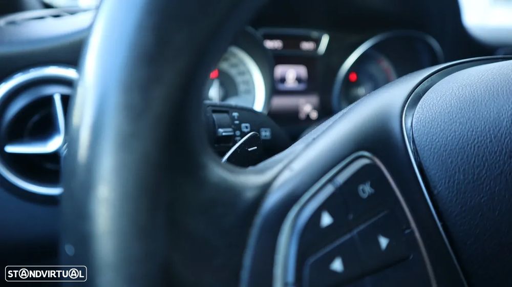 Mercedes-Benz GLA 180 (CDI) d 7G-DCT Style - 38