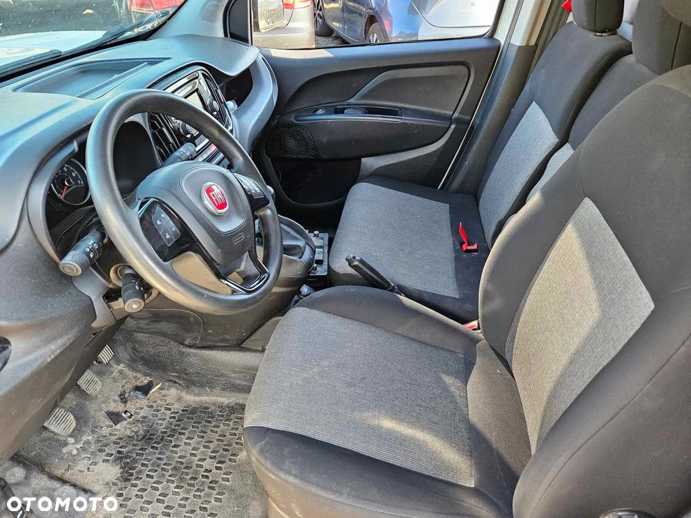 Fiat DOBLO 2020 ROK 3-osobowy NAVI , klima - 8
