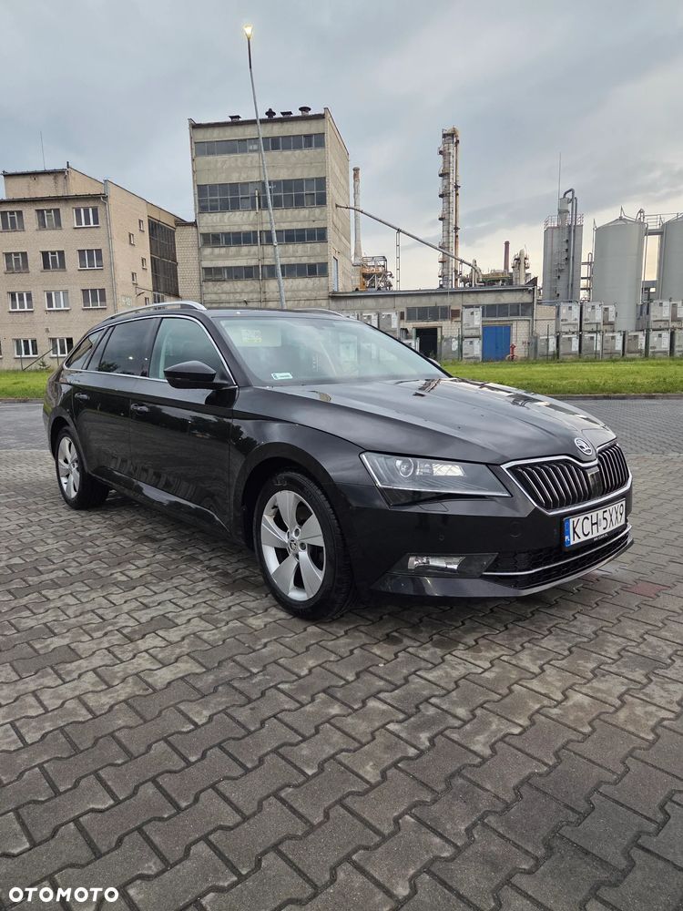 Skoda Superb 2.0 TDI Ambition - 2