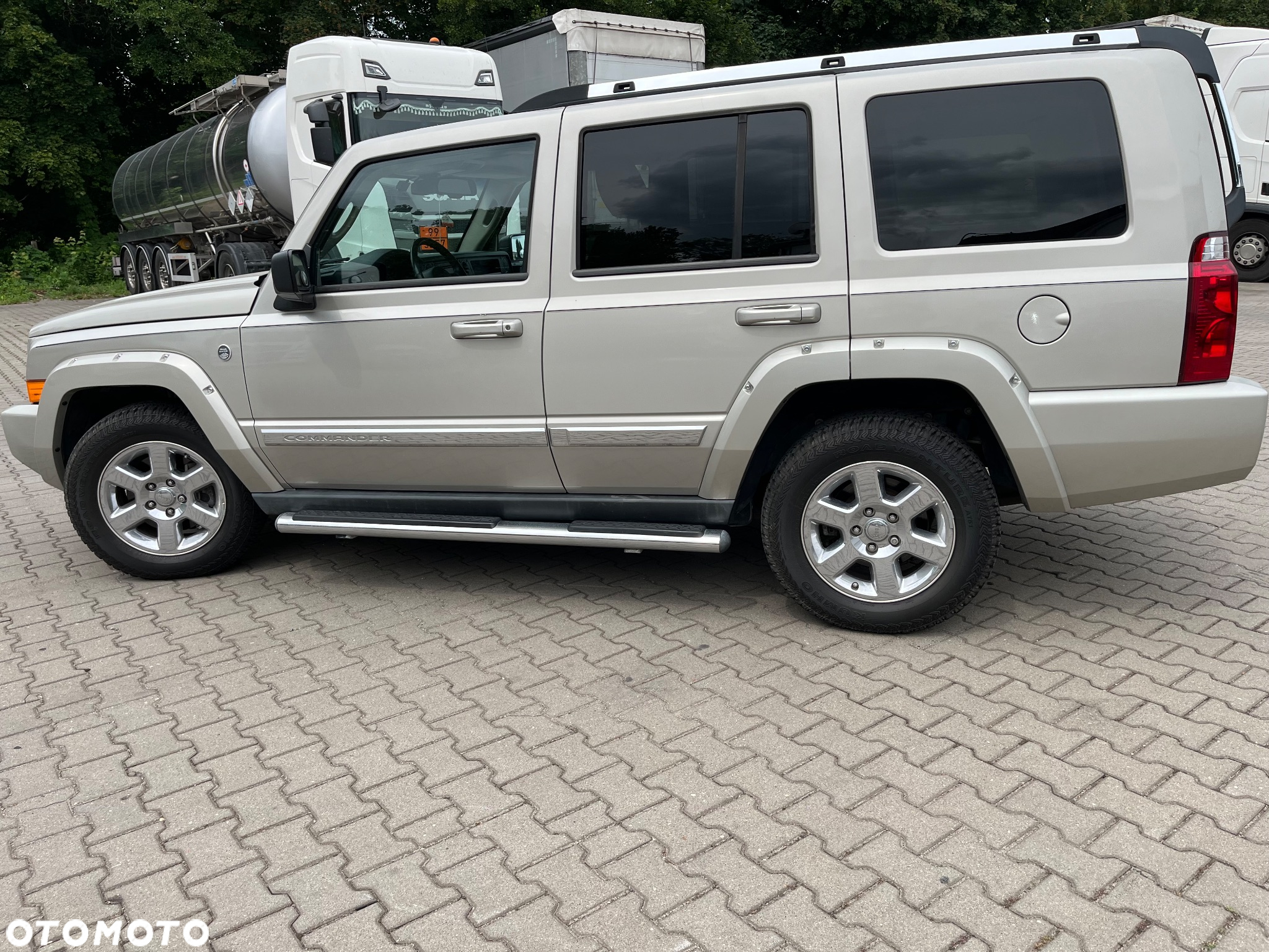 Jeep Commander 5.7 V8 HEMI Automatik Limited - 20