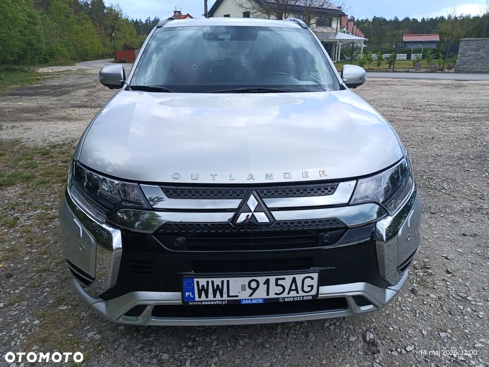 Mitsubishi Outlander - 4