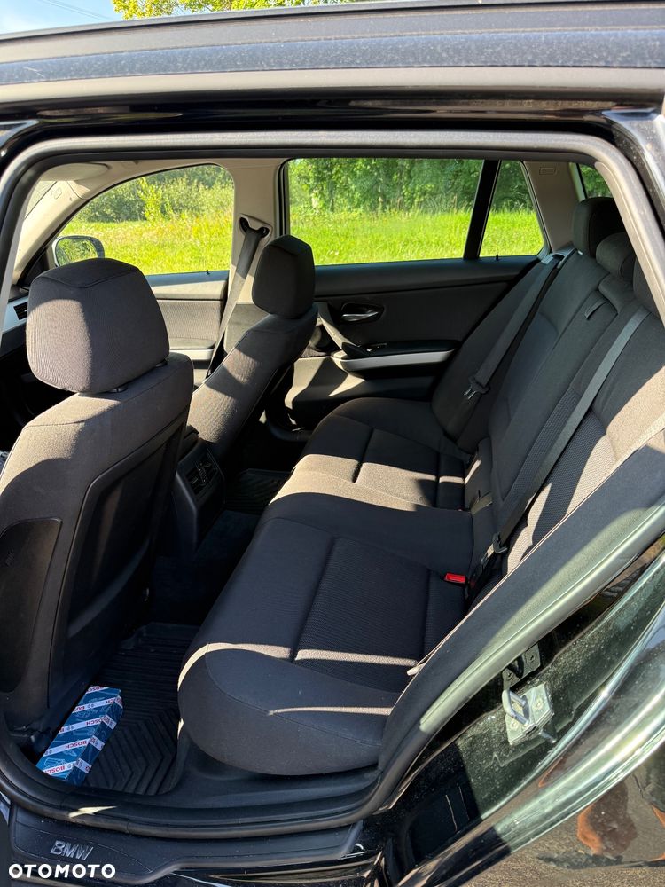 BMW Seria 3 - 18