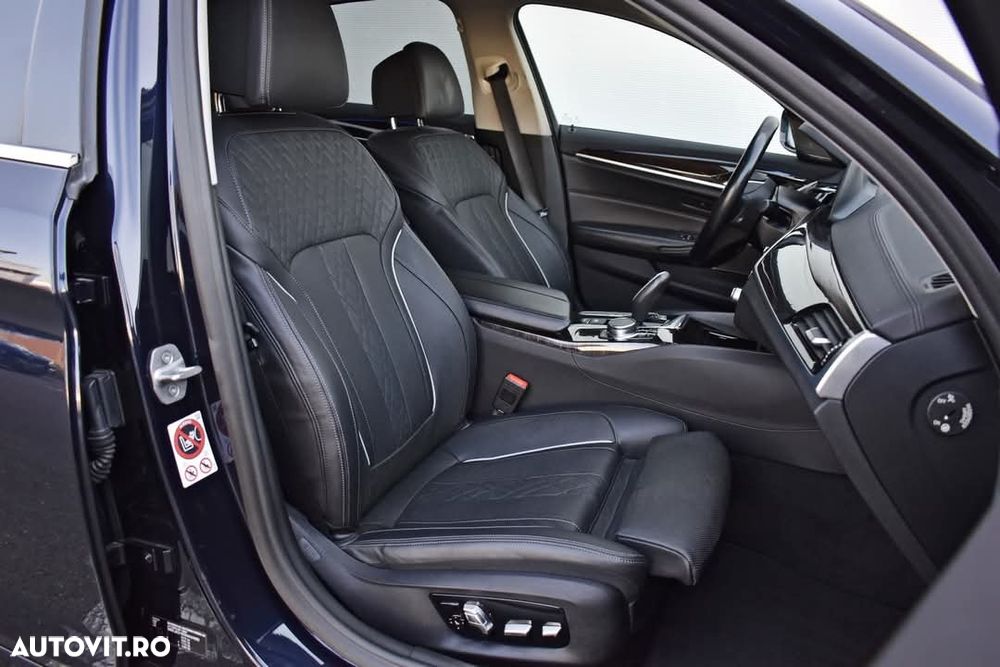 BMW Seria 5 540i Aut. Luxury Line - 14