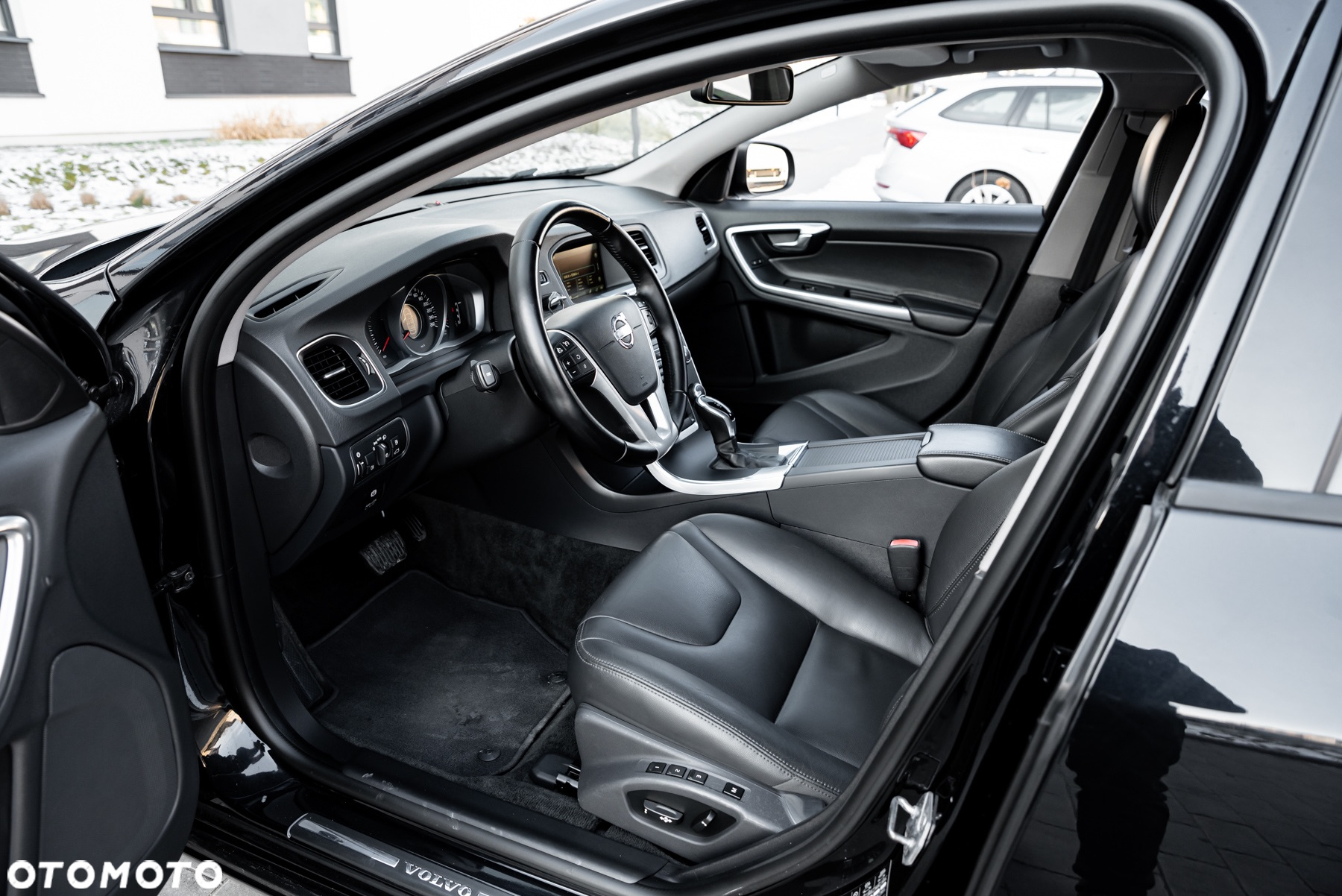 Volvo V60 D4 AWD Geartronic Momentum - 17