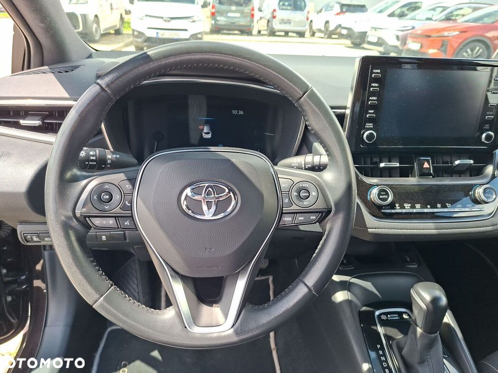 Toyota Corolla 1.8 Hybrid Comfort - 17