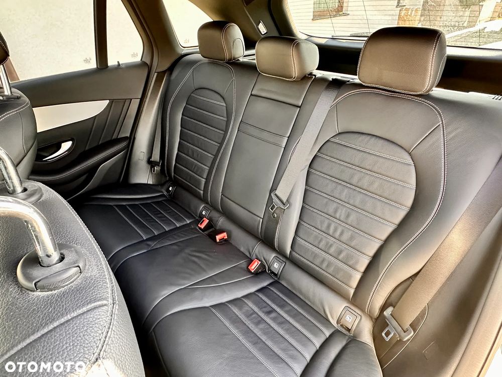 Mercedes-Benz GLC - 15