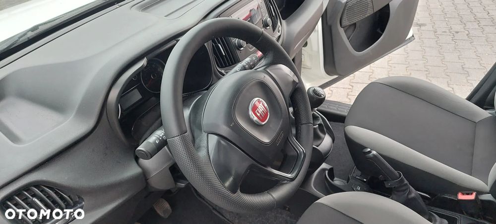 Fiat Doblo 1.4 16V Dynamic - 19