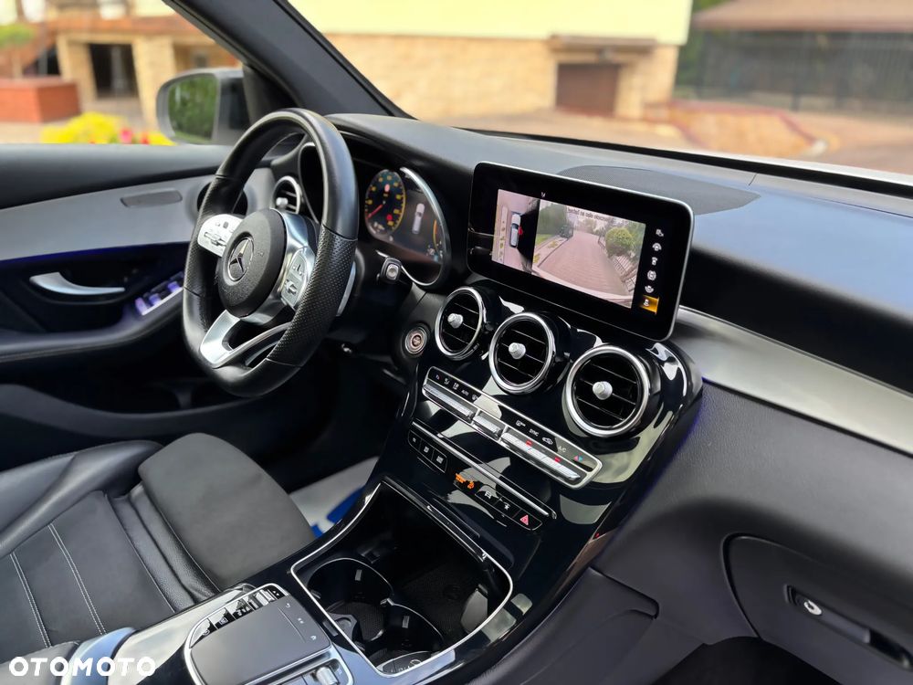 Mercedes-Benz GLC 220 d 4Matic 9G-TRONIC AMG Line - 9