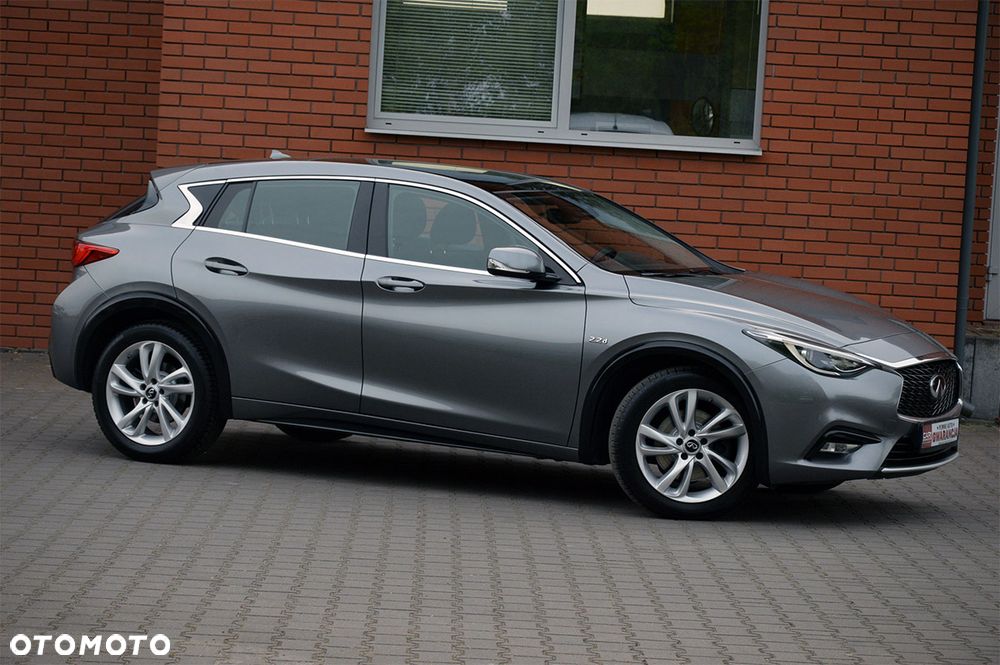 Infiniti Q30 2.2d DCT AWD City Black Edition - 21