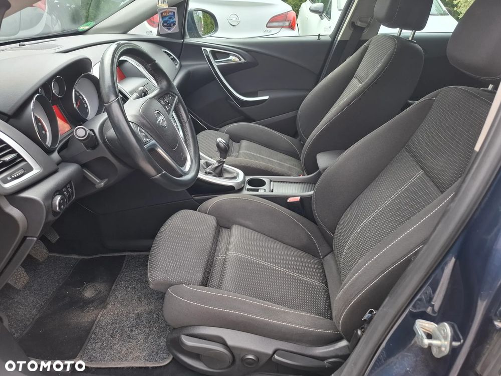 Opel Astra 1.4 Turbo Cosmo - 17