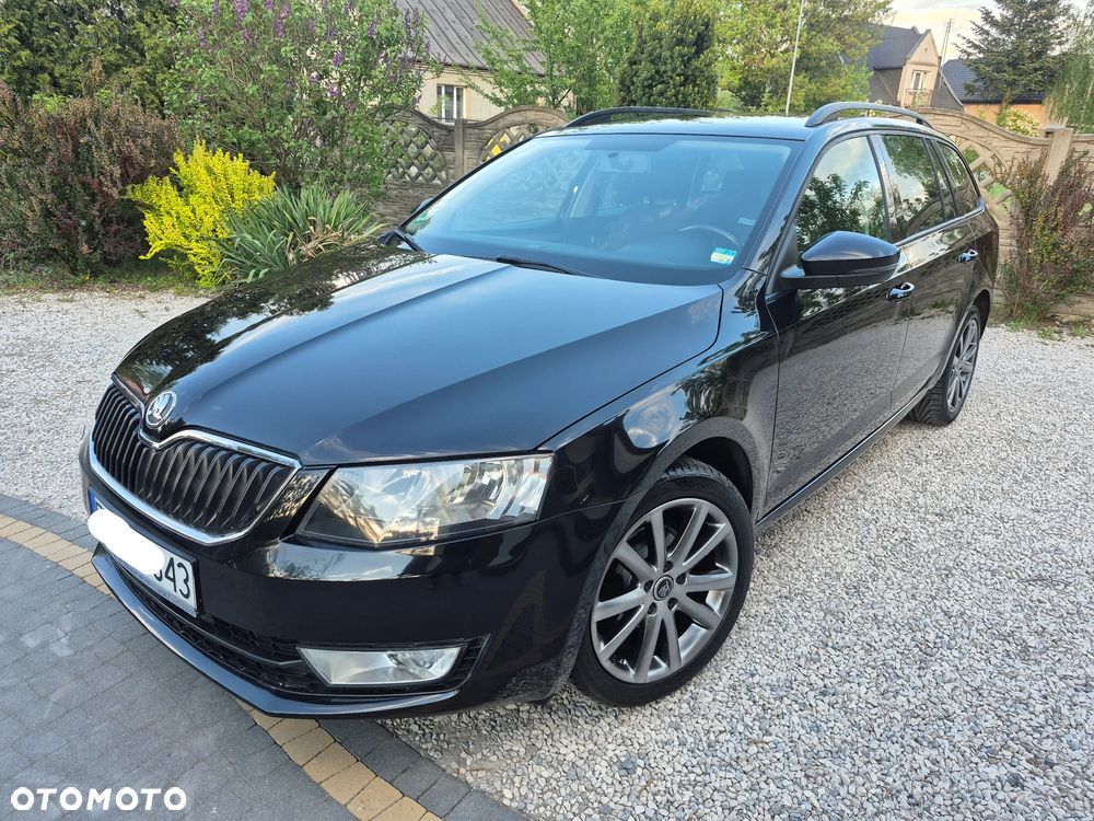 Skoda Octavia 1.6 TDI DPF Ambiente - 4