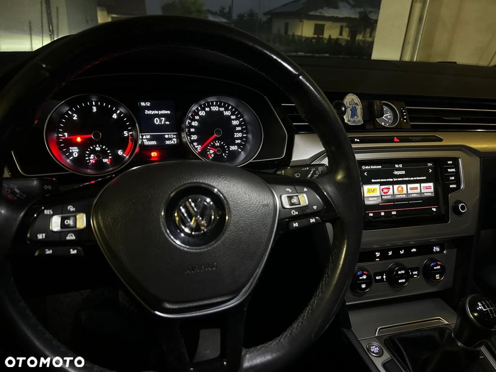 Volkswagen Passat Variant 2.0 TDI BMT Comfortline - 8