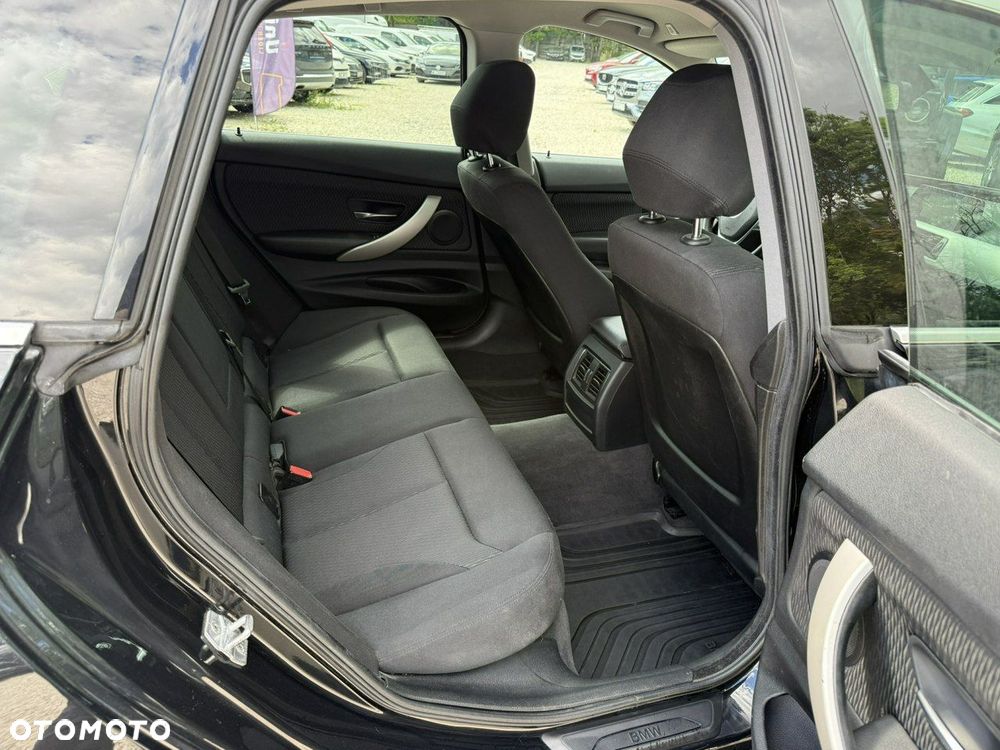 BMW 3GT 318d Advantage - 21