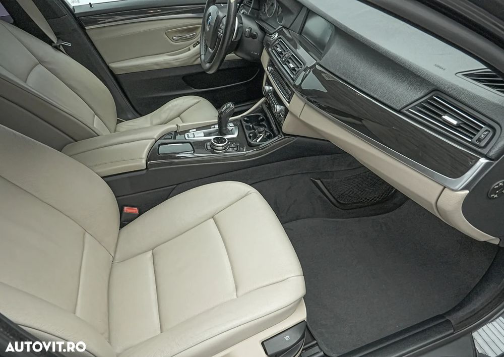 BMW Seria 5 525d Sport-Aut. - 13