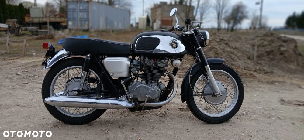 Honda CB - 1