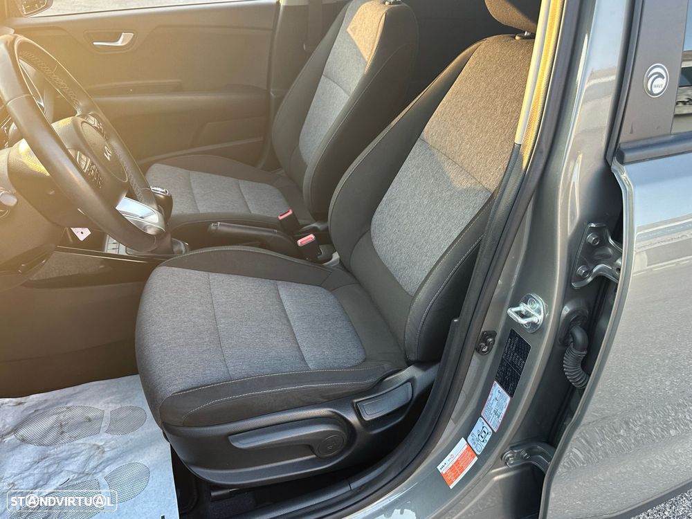 Kia Stonic 1.0 T-GDI Wave - 13