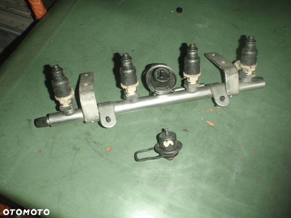 wtrysk wtryskiwacz listwa wtryskowa zawór paliwa zabezpieczenie wtryskiwacza  mini cooper s 1.6 r50 r51 r52 r53 r56 r57 r60 clubman - 2