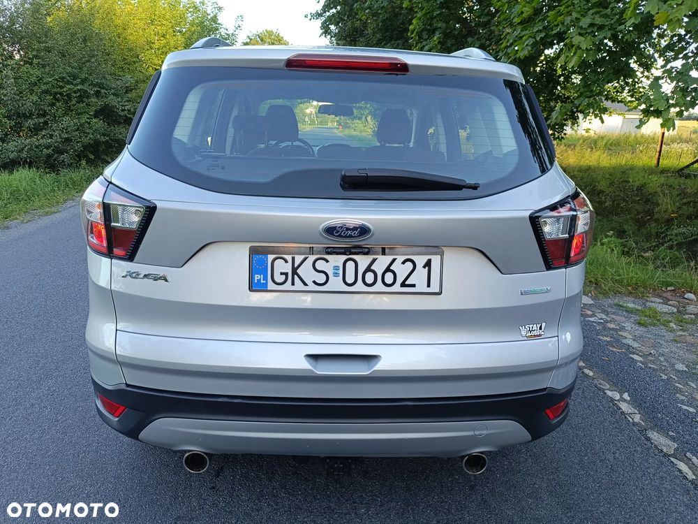 Ford Kuga 1.5 EcoBoost 4x4 Trend - 4