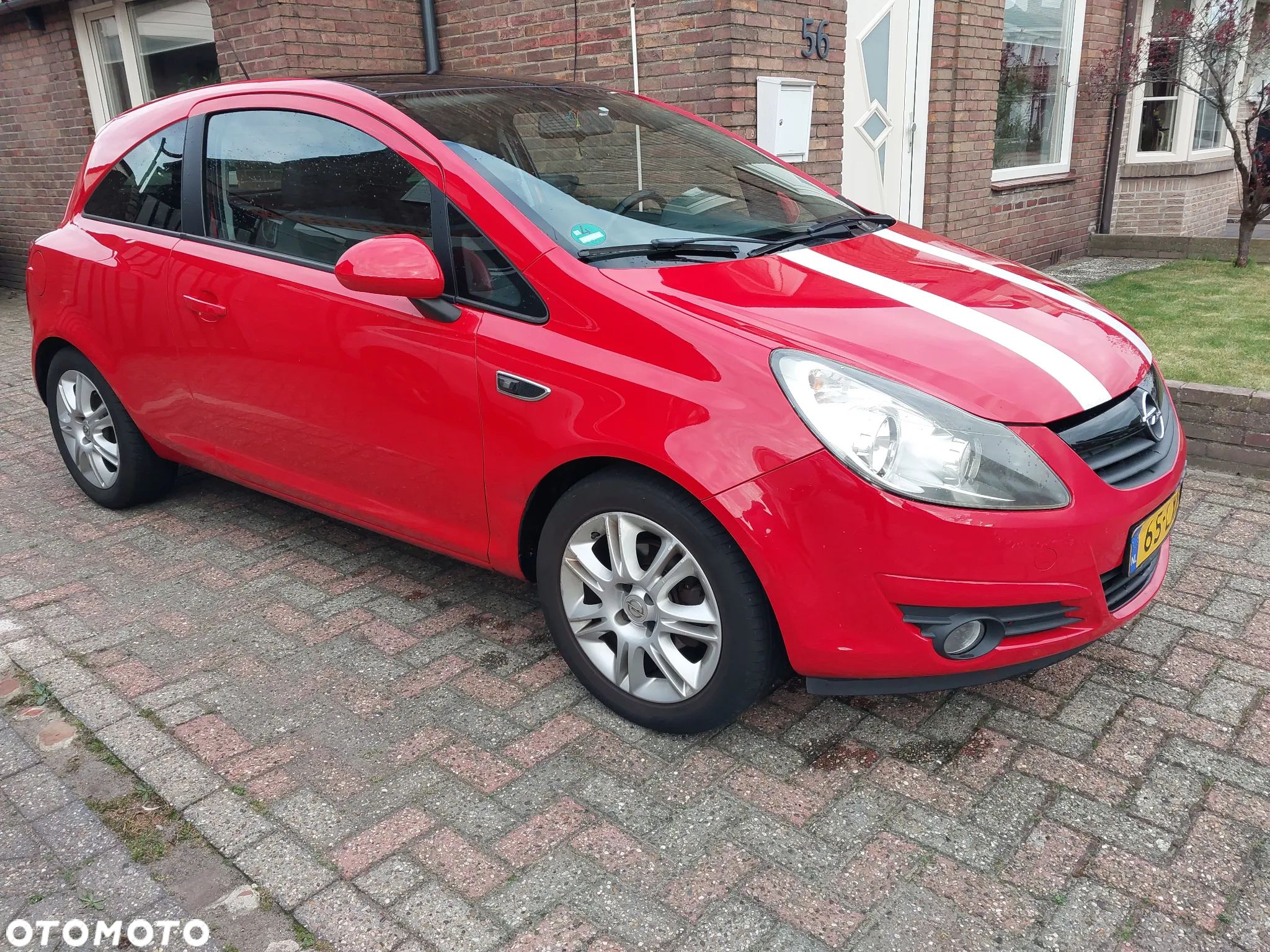 Opel Corsa 1.4 16V Color Edition - 1