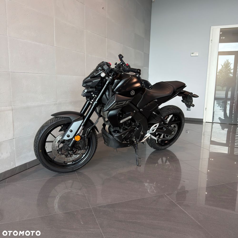 Yamaha MT - 7
