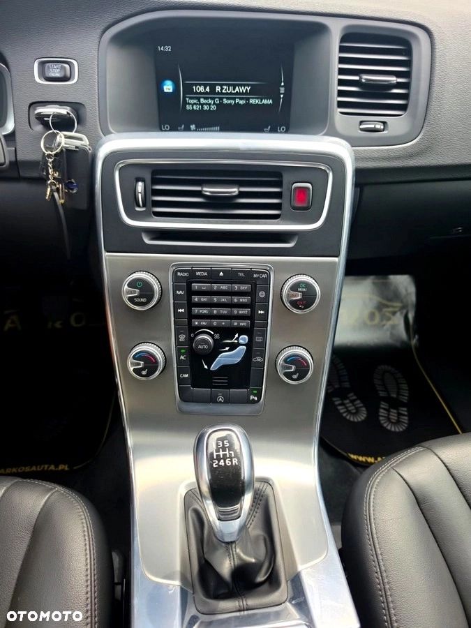 Volvo S60 D4 Drive-E Summum - 32