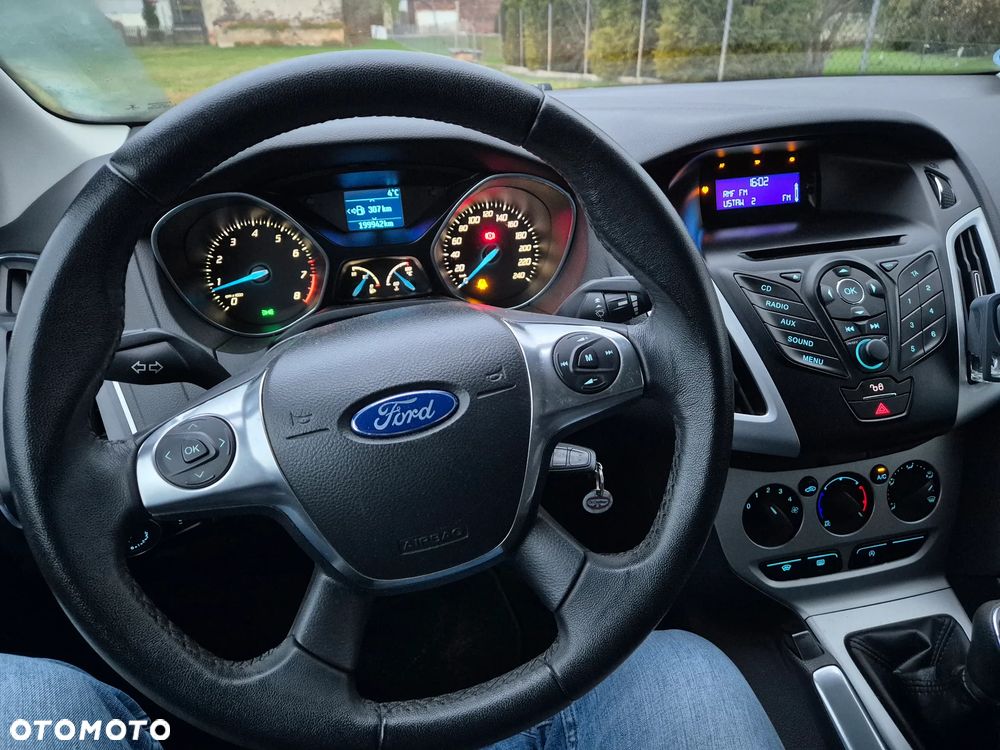 Ford Focus 1.0 EcoBoost Start-Stopp-System Champions Edition - 9