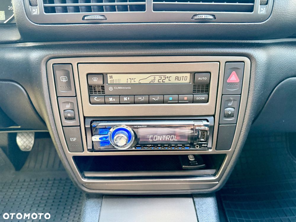 Volkswagen Passat 2.0 Highline - 13