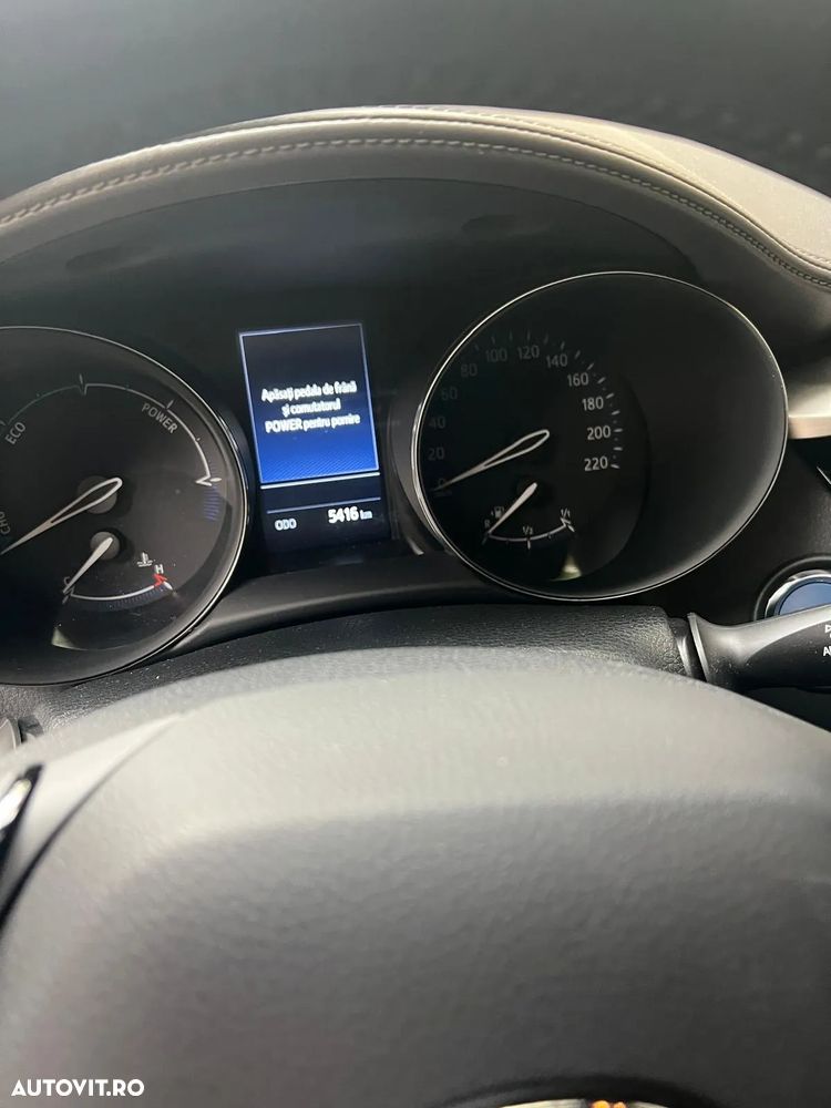 Toyota C-HR 2.0 HSD 184 CP 4x2 CVT Classy Bi-Tone - 24