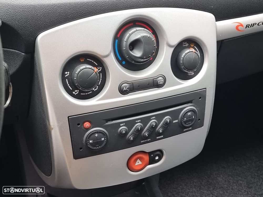 Renault Clio 1.2 16V Rip Curl - 10