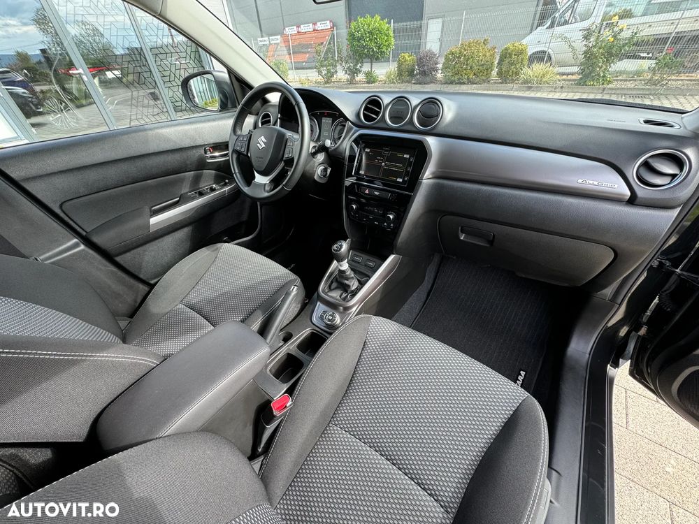Suzuki Vitara 1.4 Boosterjet AllGrip MHEV Passion - 20