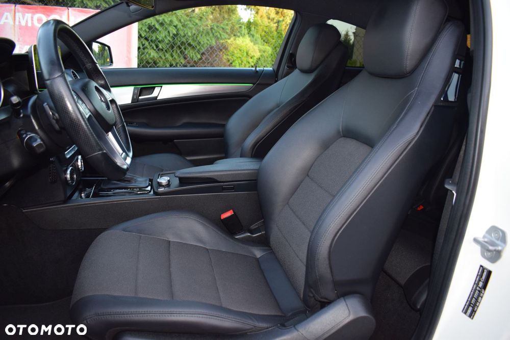 Mercedes-Benz Klasa C 180 BlueEFFICIENCY 7G-TRONIC Edition 1 - 9