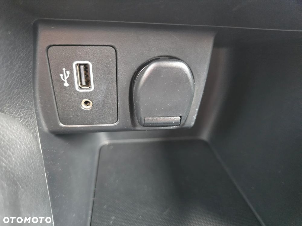 Nissan Micra 1.0 IG-T Visia+ - 29